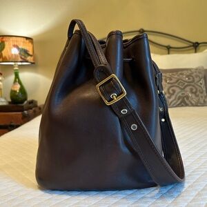 Vintage Coach Legacy Drawstring in Mahogany #9165 No. L2J-9165